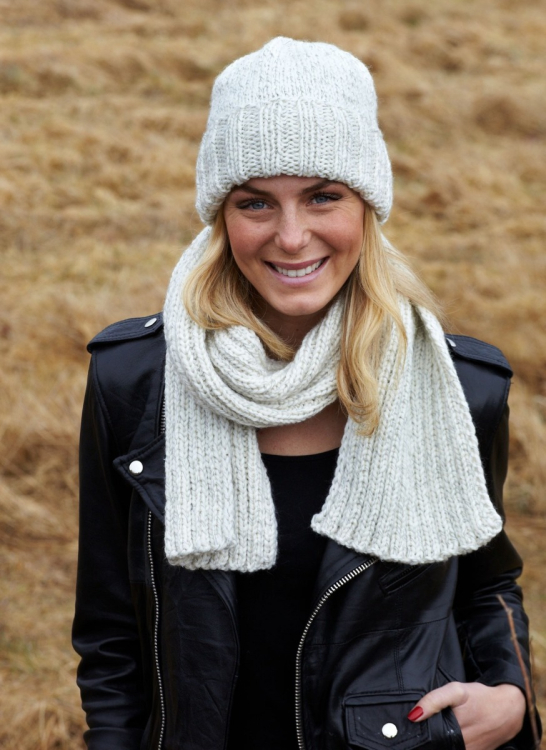 Mössa och halsduk med reflex